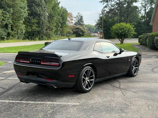 2016 Dodge Challenger R/T Scat Pack