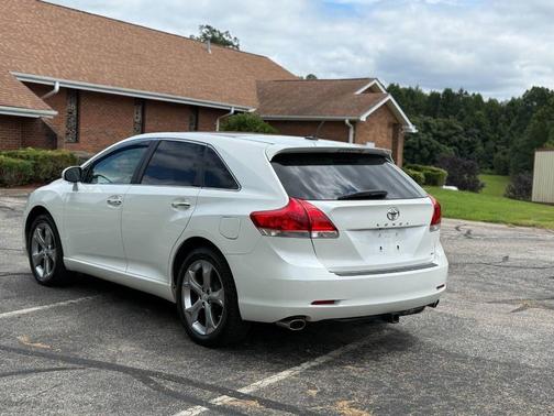 2010 Toyota Venza Base