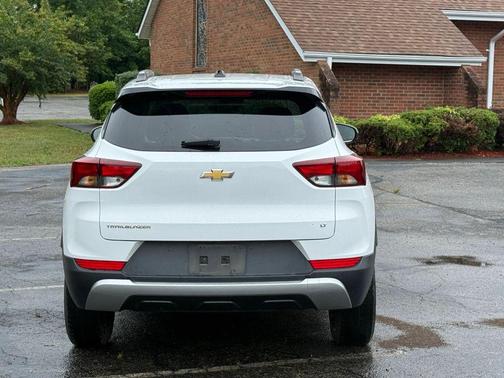Summit White 2022 Chevrolet Trailblazer LT