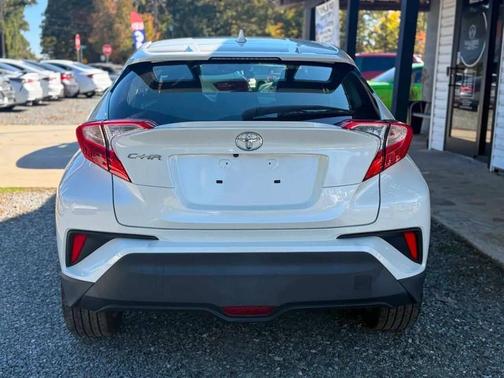 2018 Toyota C-HR XLE Premium