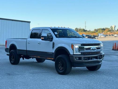 White 2017 Ford F-250 King Ranch