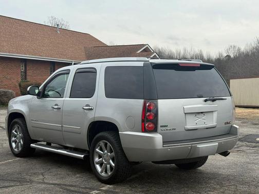 2011 GMC Yukon Denali