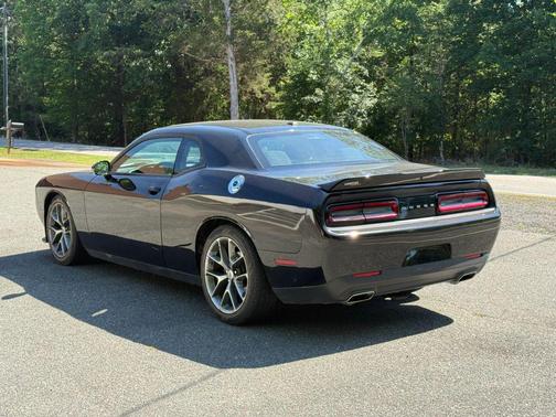 Pitch Black Clearcoat 2022 Dodge Challenger GT