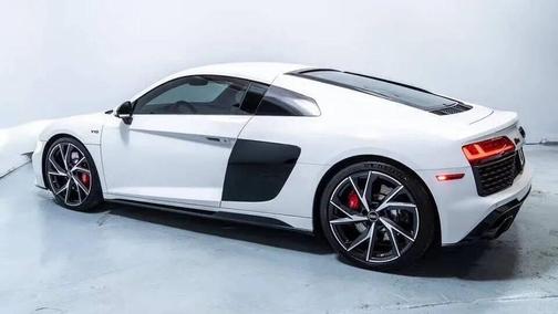 2022 Audi R8 5.2 V10 performance