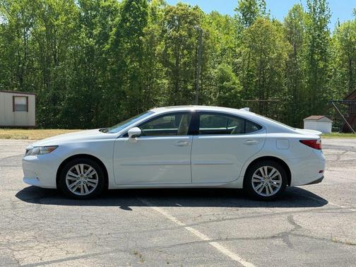 Starfire Pearl 2015 Lexus ES 350 Base
