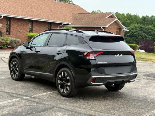 Ebony Black 2023 Kia Sportage X-Line