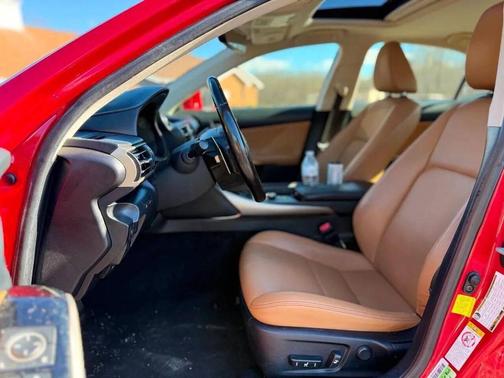 2018 Lexus IS 300 Base