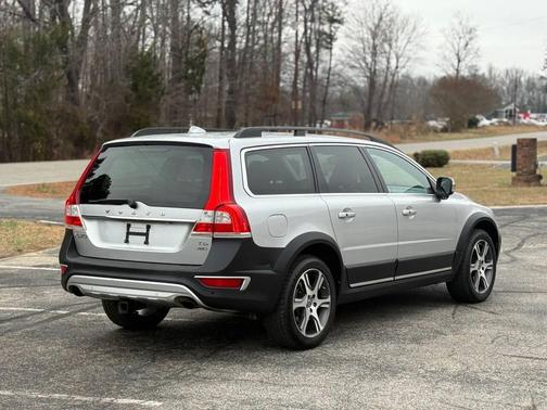 2015 Volvo XC70 T6 Premier Plus