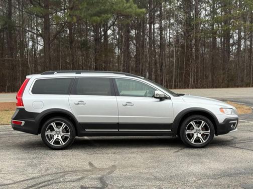 2015 Volvo XC70 T6 Premier Plus