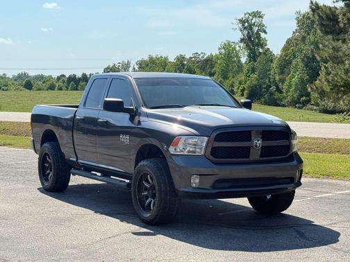 Granite Crystal Metallic Clearcoat 2019 RAM 1500 Express