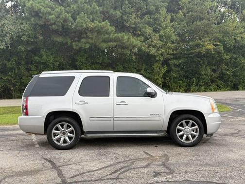 2010 GMC Yukon Denali