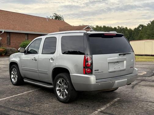 2010 GMC Yukon Denali