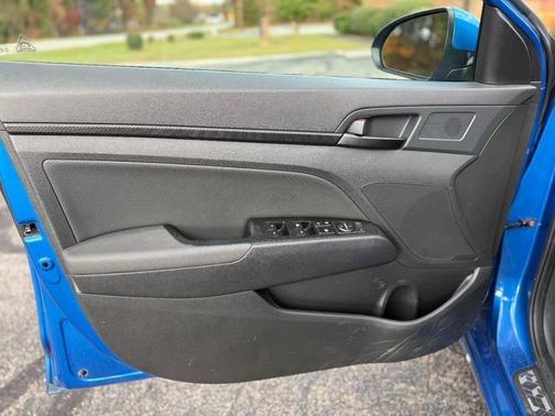 2018 Hyundai ELANTRA Sport