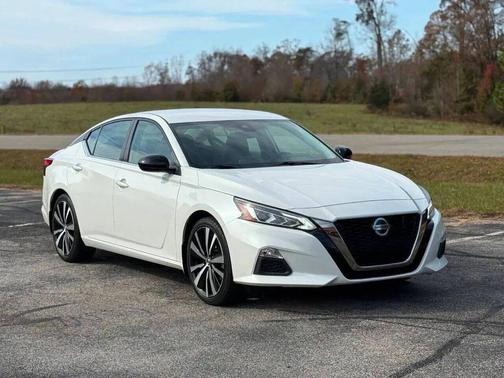 2020 Nissan Altima SR FWD