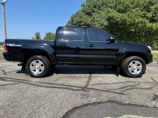 2015 Toyota Tacoma Base