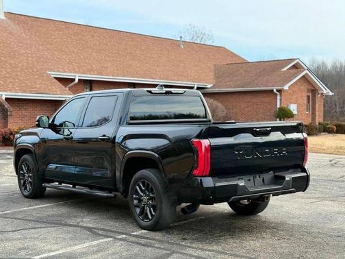 2023 Toyota Tundra Platinum