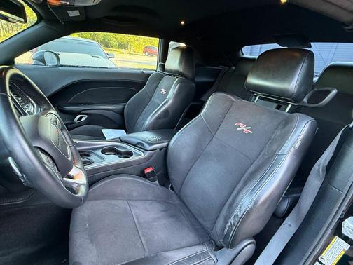 2016 Dodge Challenger R/T Scat Pack