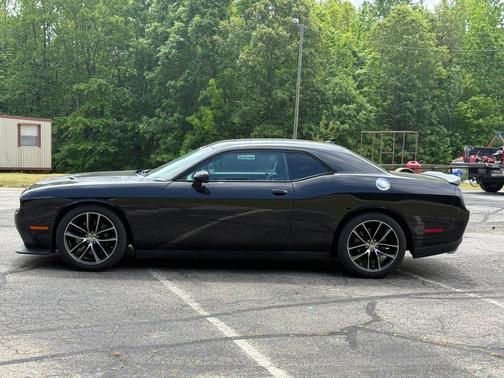 Pitch Black Clearcoat 2016 Dodge Challenger R/T Scat Pack