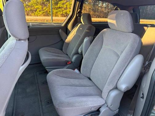 2003 Dodge Caravan eL