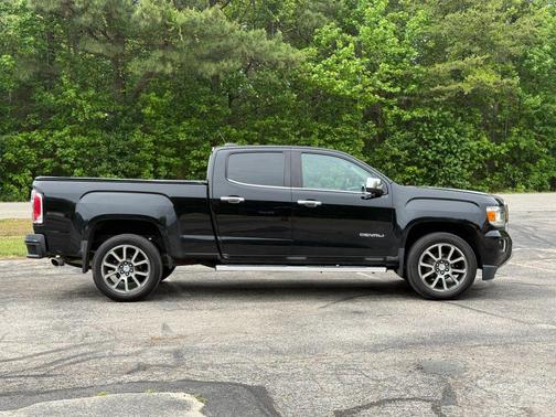 Black 2018 GMC Canyon Denali
