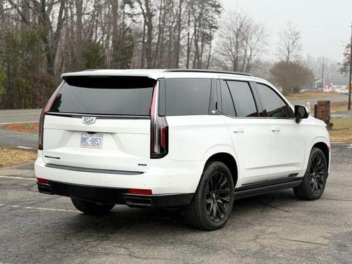 2021 Cadillac Escalade Sport