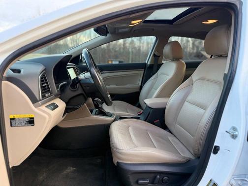 2017 Hyundai ELANTRA Limited