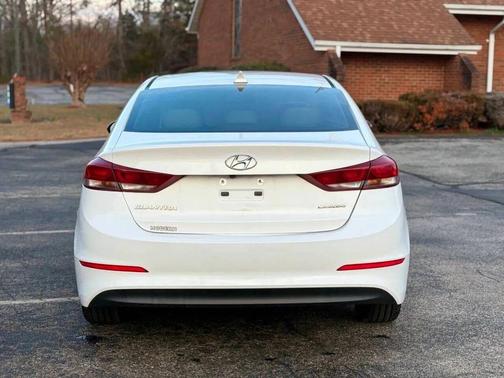 2017 Hyundai ELANTRA Limited