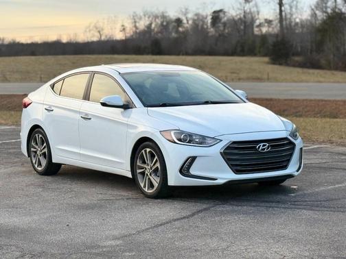 2017 Hyundai ELANTRA Limited