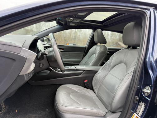 2019 Toyota Avalon Hybrid Limited