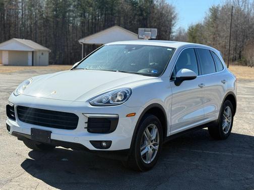 2016 Porsche Cayenne Cayenne