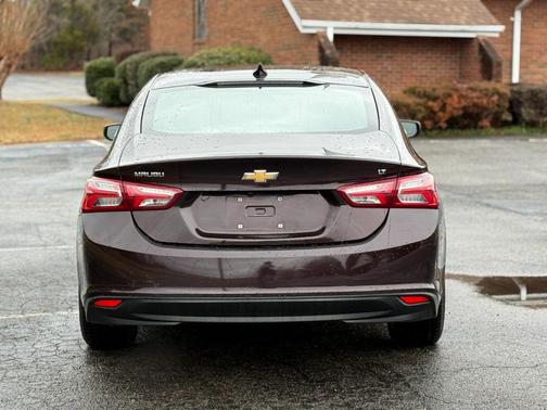 2021 Chevrolet Malibu FWD LT