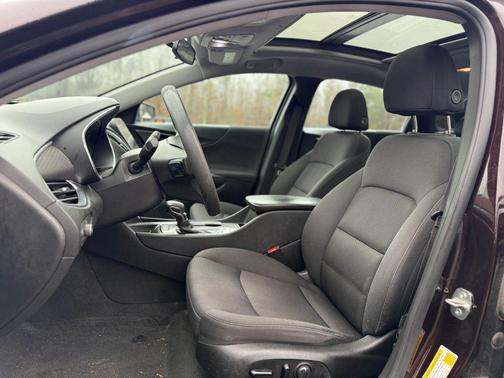 2021 Chevrolet Malibu FWD LT