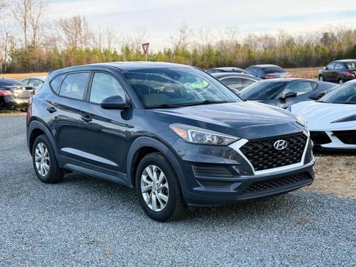 2019 Hyundai TUCSON SE