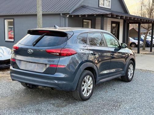 2019 Hyundai TUCSON SE