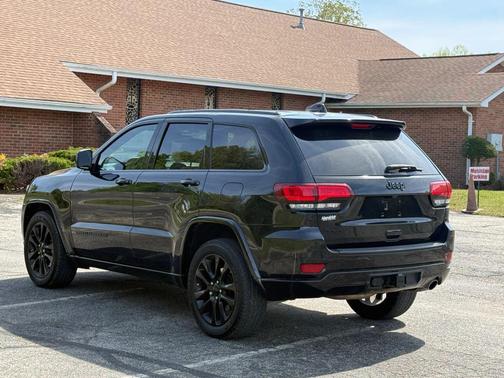 2017 Jeep Grand Cherokee Altitude