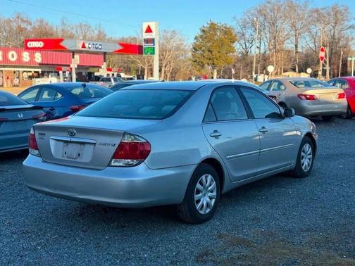 2005 Toyota Camry XLE