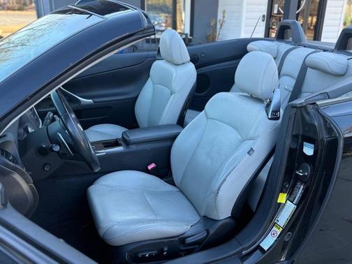 2011 Lexus IS 250C Base