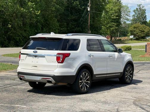 White Platinum Metallic Tri-Coat 2016 Ford Explorer Platinum