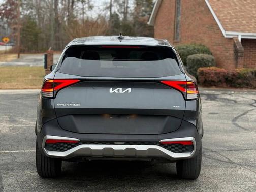 2023 Kia Sportage LX