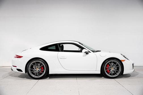 2019 Porsche 911 Carrera S