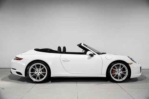 2017 Porsche 911 Carrera 4S Cabriolet