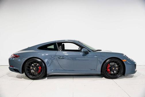 2018 Porsche 911 Carrera GTS