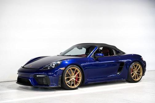 2022 Porsche 718 Spyder Roadster
