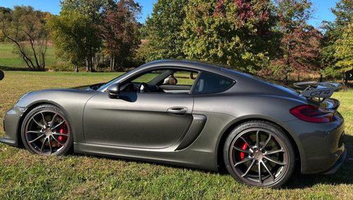 2016 Porsche Cayman GT4