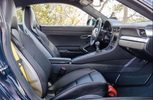 Dark Blue Metallic 2014 Porsche 911 Carrera 4