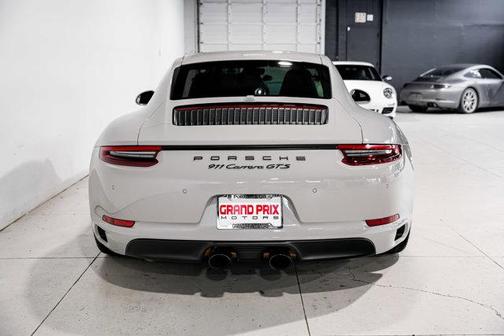 2018 Porsche 911 Carrera GTS