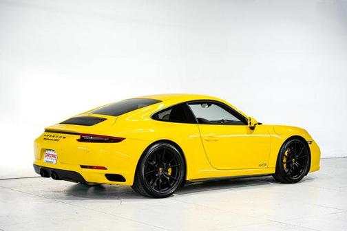 2018 Porsche 911 Carrera GTS