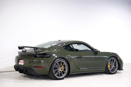 2023 Porsche 718 Cayman GT4