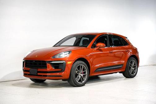 2022 Porsche Macan Base