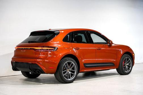 2022 Porsche Macan Base